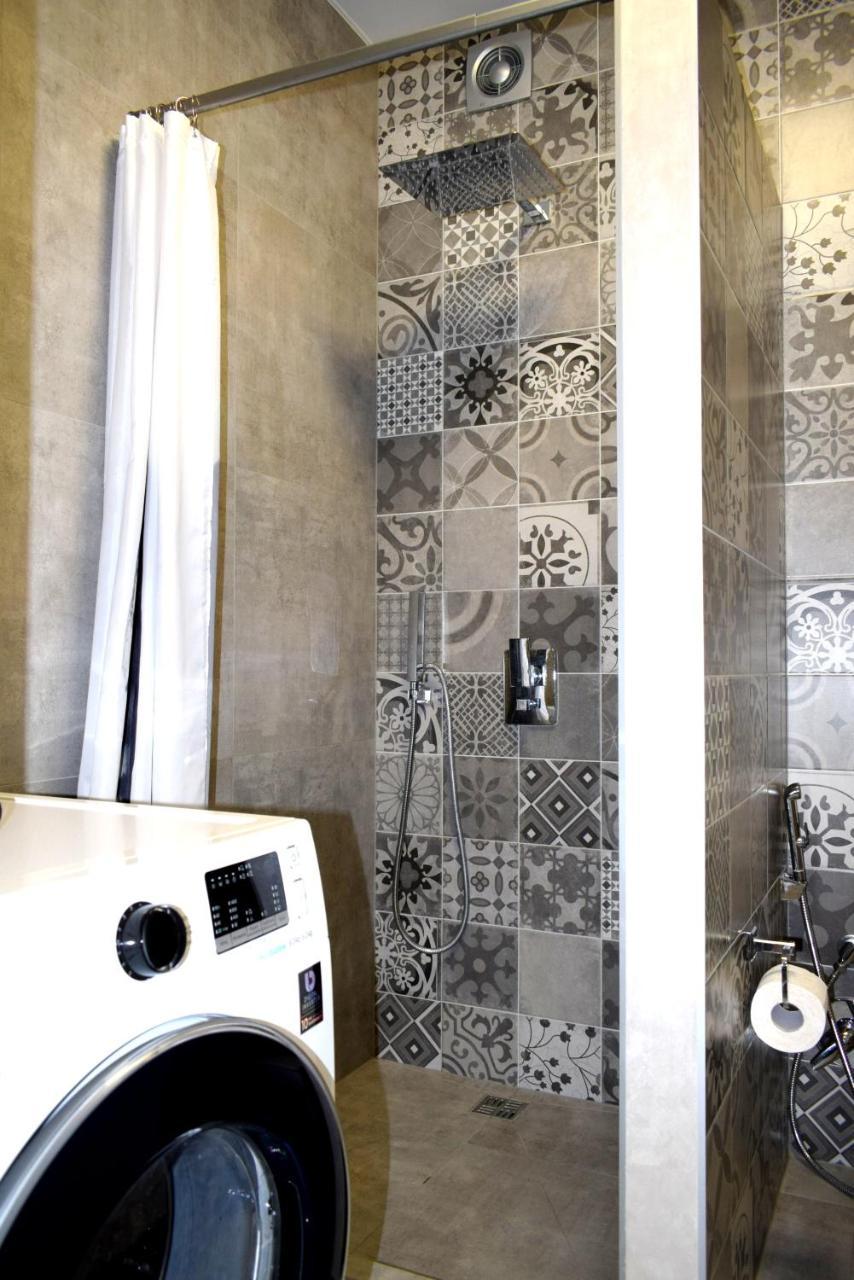 Apartment On Volodymyra Stelmakha 1B Rivne Kültér fotó